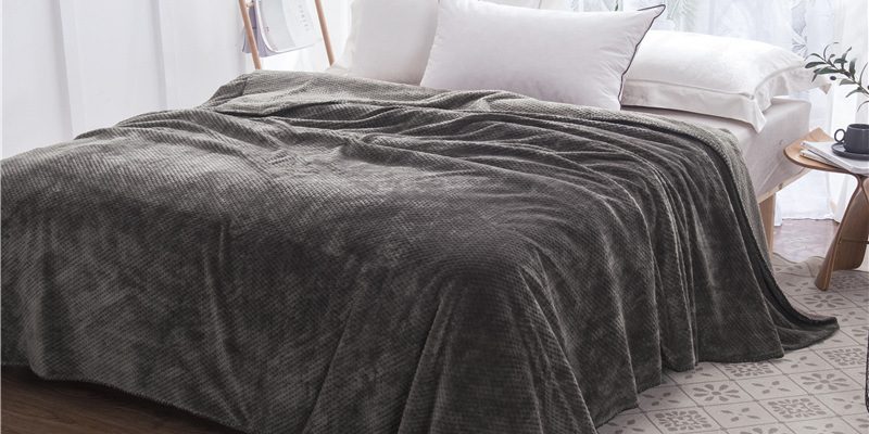 Mesh coral fleece blanket (1)