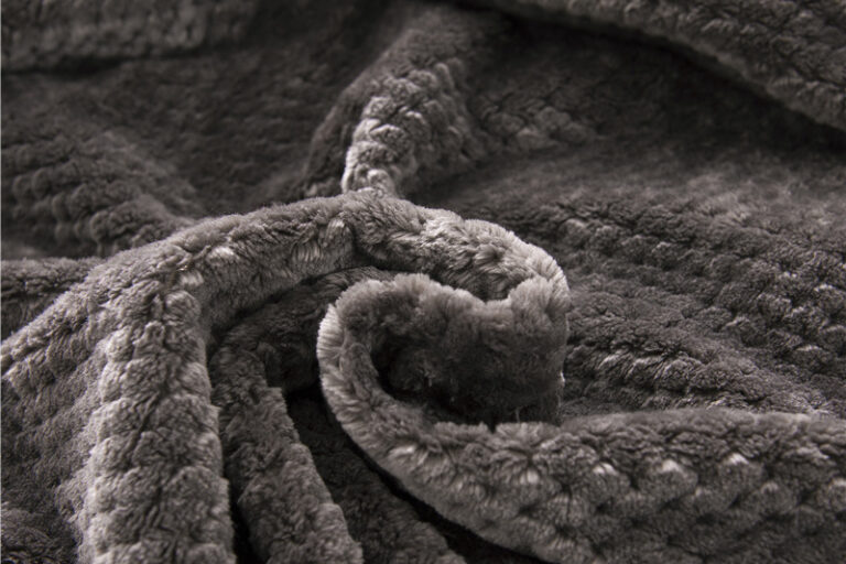 Mesh coral fleece blanket (3)