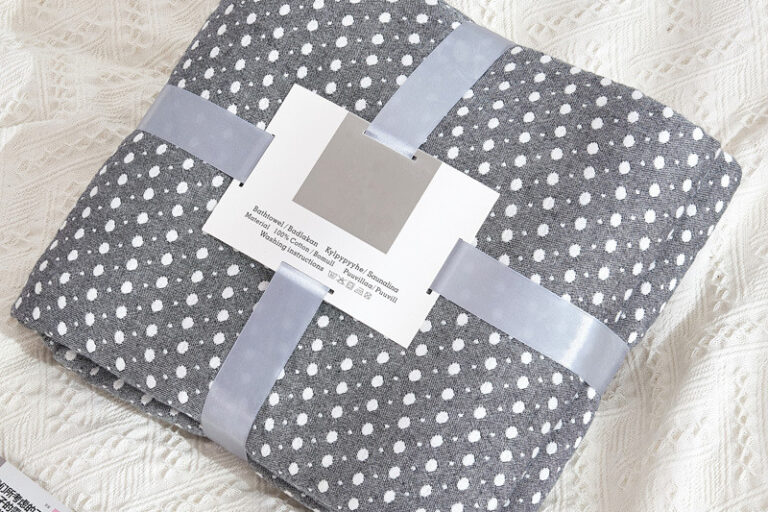 Simple pattern solid color thin blanket (5)