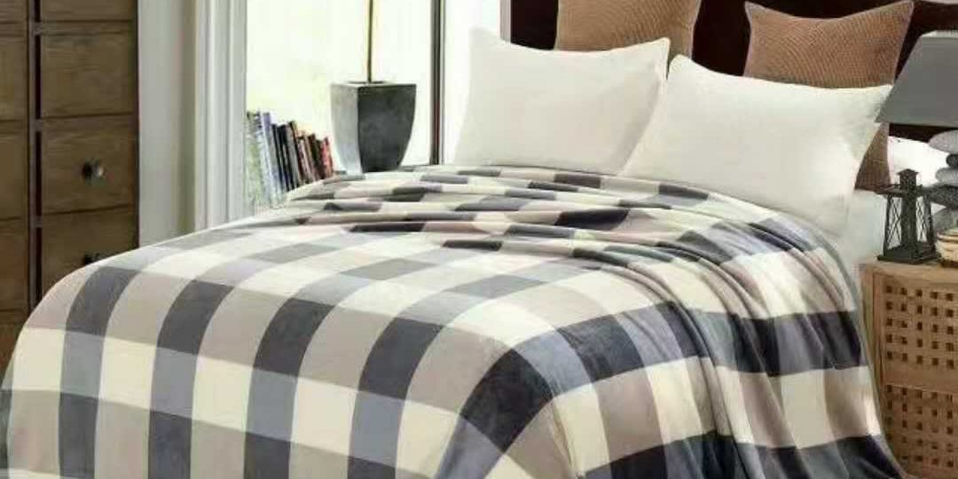 Thick cloud mink wool blanket (2)