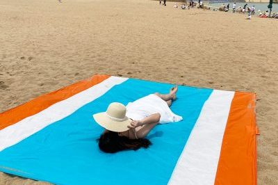 Foldable nylon waterproof sand free beach blanketf (6)