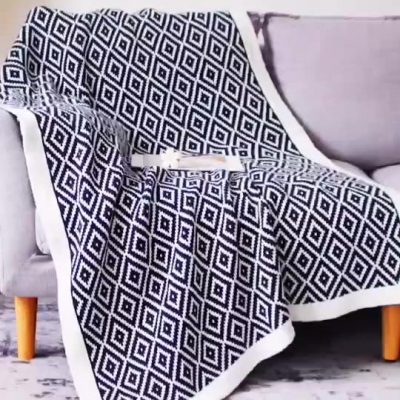 Geometric striped design cotton knitted throw blanket (3)