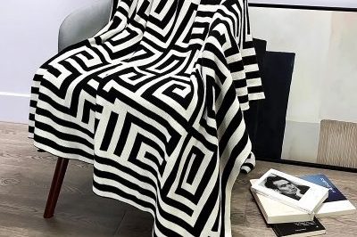 Geometric striped design cotton knitted throw blanket (4)