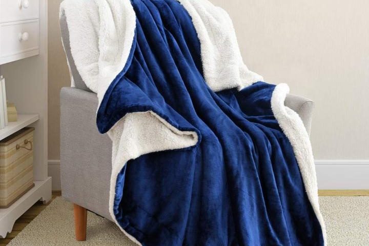 Super soft solid color fleece sherpa blanket (6)