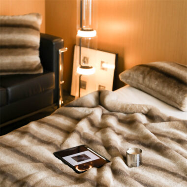 Gradient faux mink blanket for sofa or bed winter use