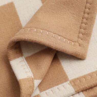 Custom logo 100% wool blanket luxury cross pattern travel home throw 