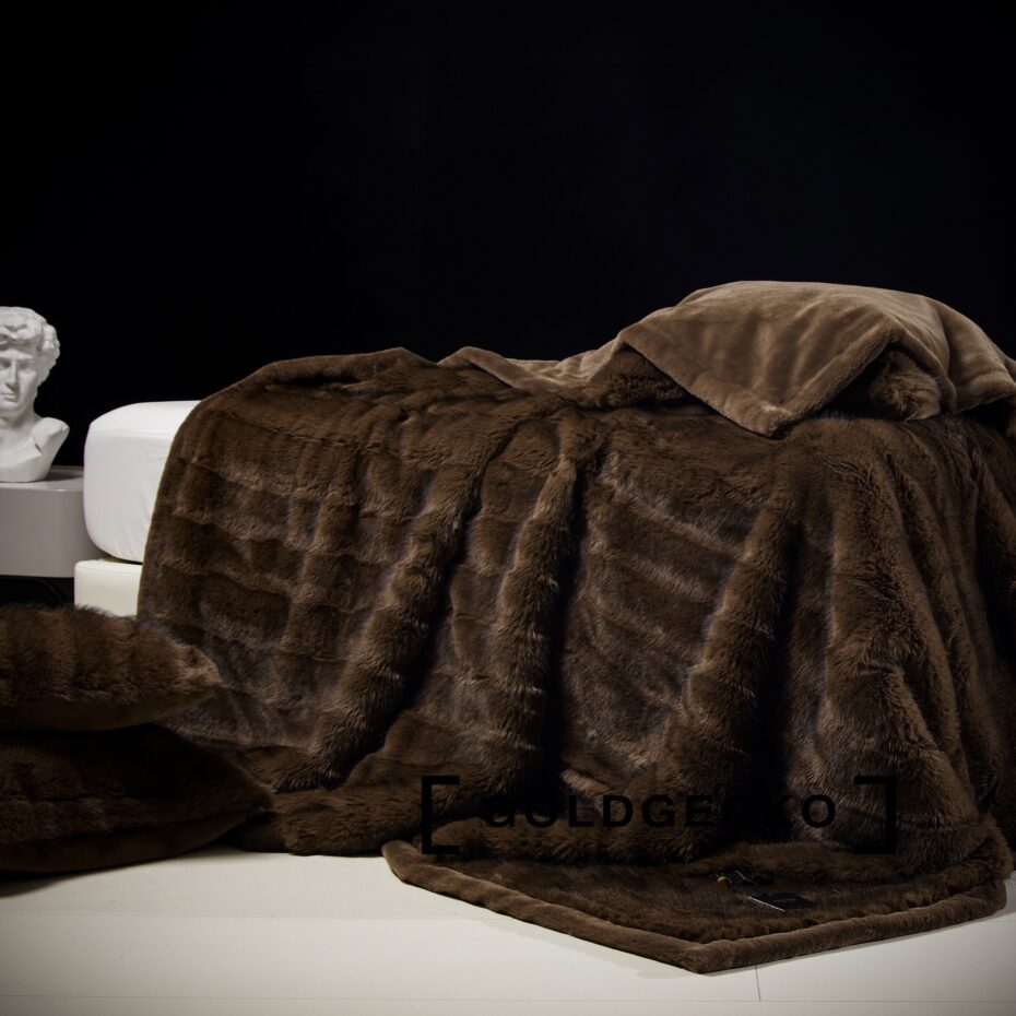 Faux fox fur mink blanket for luxury sofa or bed winter décor
