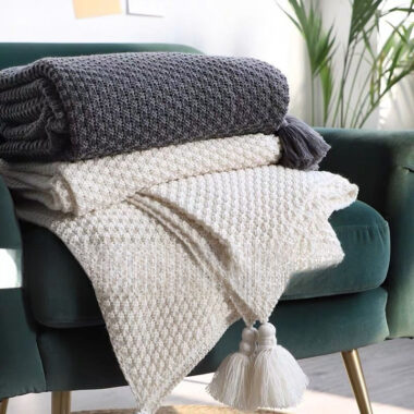 Nordic knitted tassel throw blanket with pom-poms for sofa and office naps
