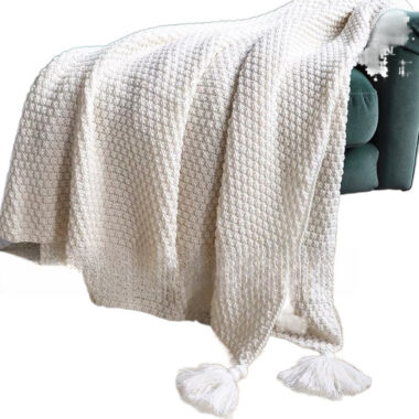 Nordic knitted tassel throw blanket with pom-poms for sofa and office naps