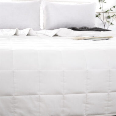 Weighted cotton blanket for sleep and anxiety relief, adult bed use