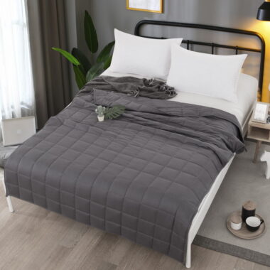 Weighted cotton blanket for sleep and anxiety relief, adult bed use
