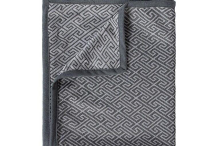 Striped Cooling Weighted Blanket for Summer Sleep – Breathable Gray Throw (4) Gray striped summer cooling weighted blanket for sleeping