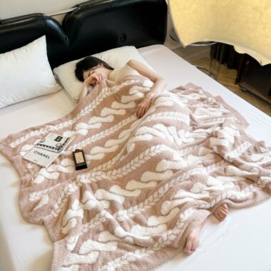  MUJI-style faux mink cable knit fleece blanket with soft cloud-touch backing